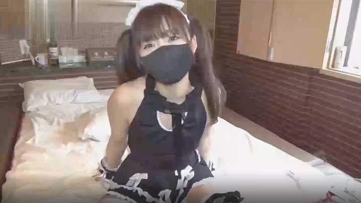 口罩萌妹女仆装诱惑