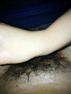 上海按摩店推油打飞机320元50分钟，手法精湛弄得非常非常爽，男主想射了女技师又慢下来