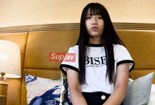 FC2PPV 3781397 ゆう(19-)女子大生を全裸にむいてクスコで子宮口を観察し、吸うやつで30分ビクンビクンさせて中出しした